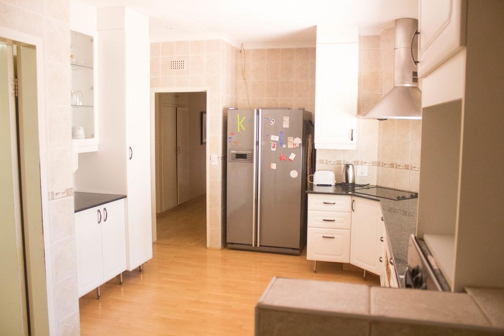 Khuvena Guesthouse Randburg Ngoại thất bức ảnh