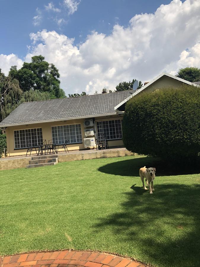 Khuvena Guesthouse Randburg Ngoại thất bức ảnh